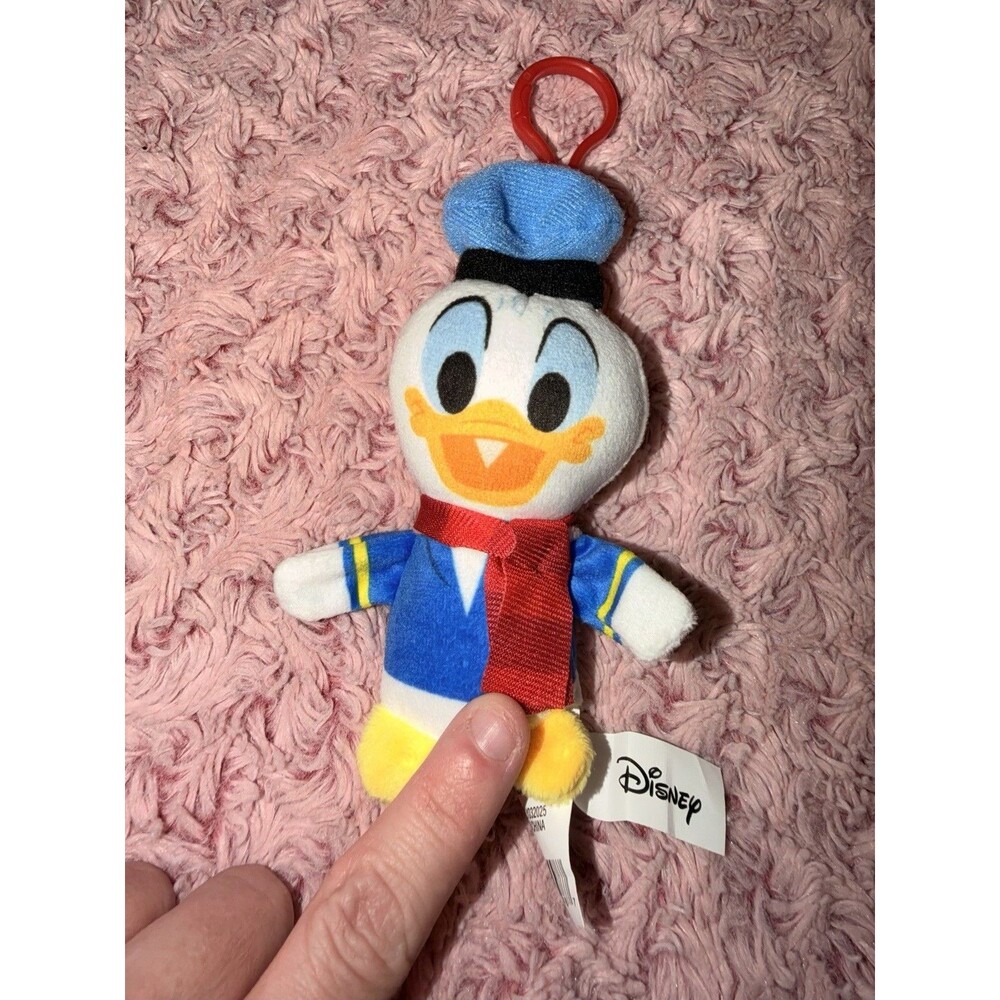 Disney Plush Clip Blind Bag Ruz Christmas Holiday Donald Daisy (Donald) Winter